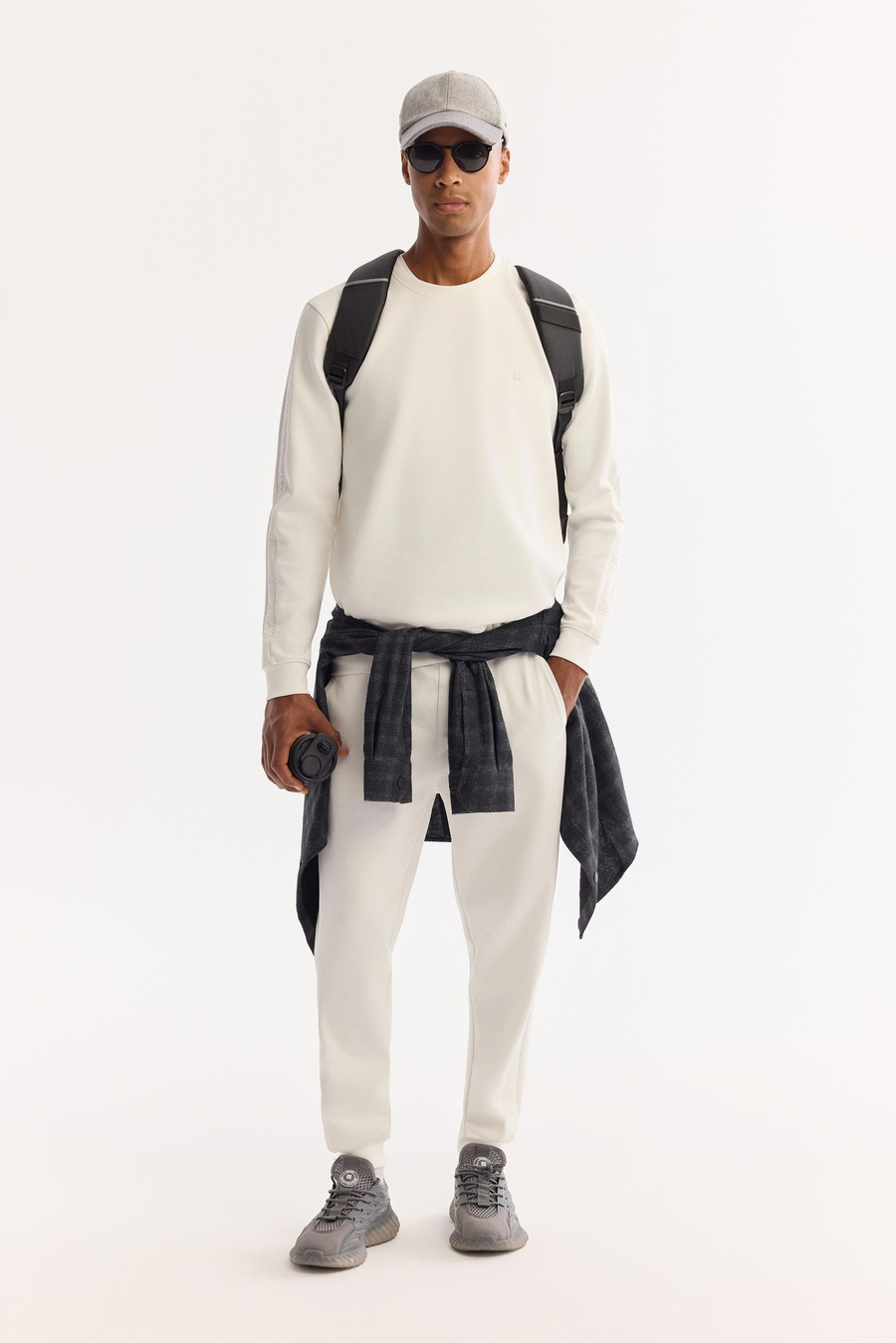 Ekru Bisiklet Yaka Kolda Asrat Şeritli  İnterlok Sweatshirt