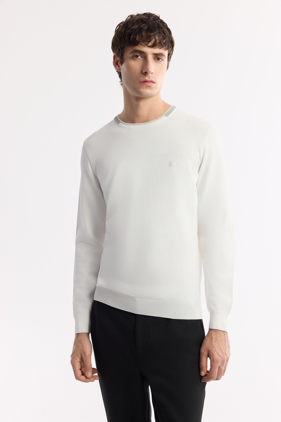 Ekru Bisiklet Yaka Ön Roba ve Kolları Örgü Detaylı Rayon Kazak