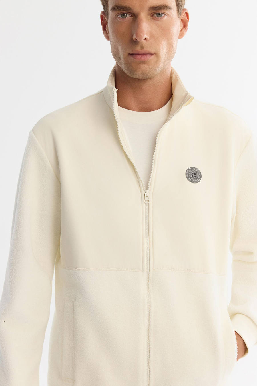 Ekru Dik Yaka Fermuarlı Hırka