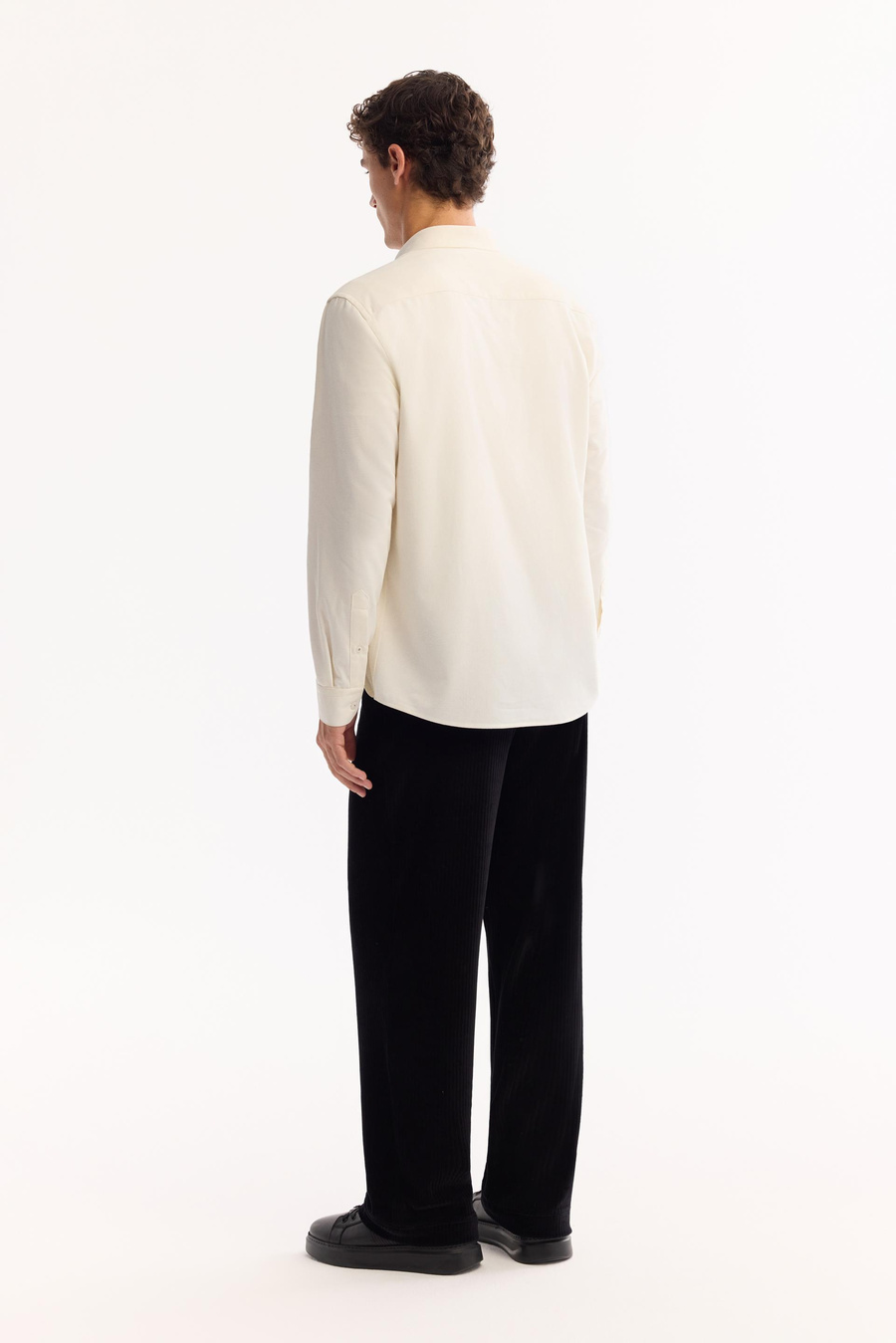 Ekru Düğmeli Yaka Pamuklu Uzun Kollu Regular Fit Gömlek