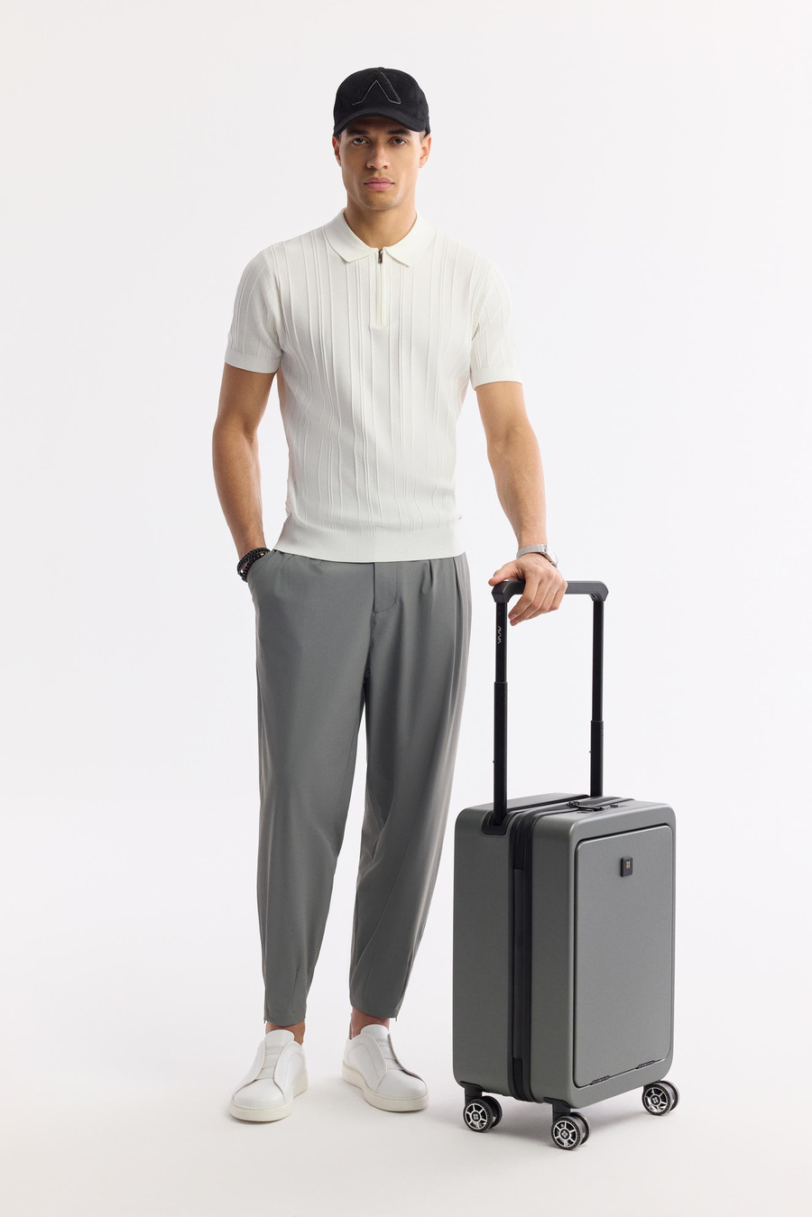 Ekru Polo Yaka Fermuarlı Fitil Örgü Detaylı Rayon Triko T-shirt