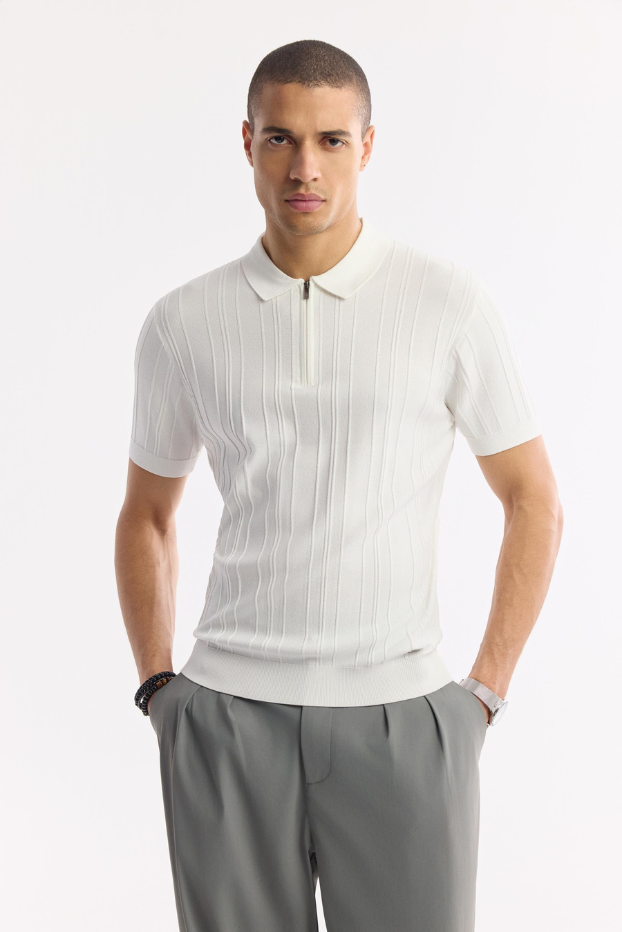 Ekru Polo Yaka Fermuarlı Fitil Örgü Detaylı Rayon Triko T-shirt