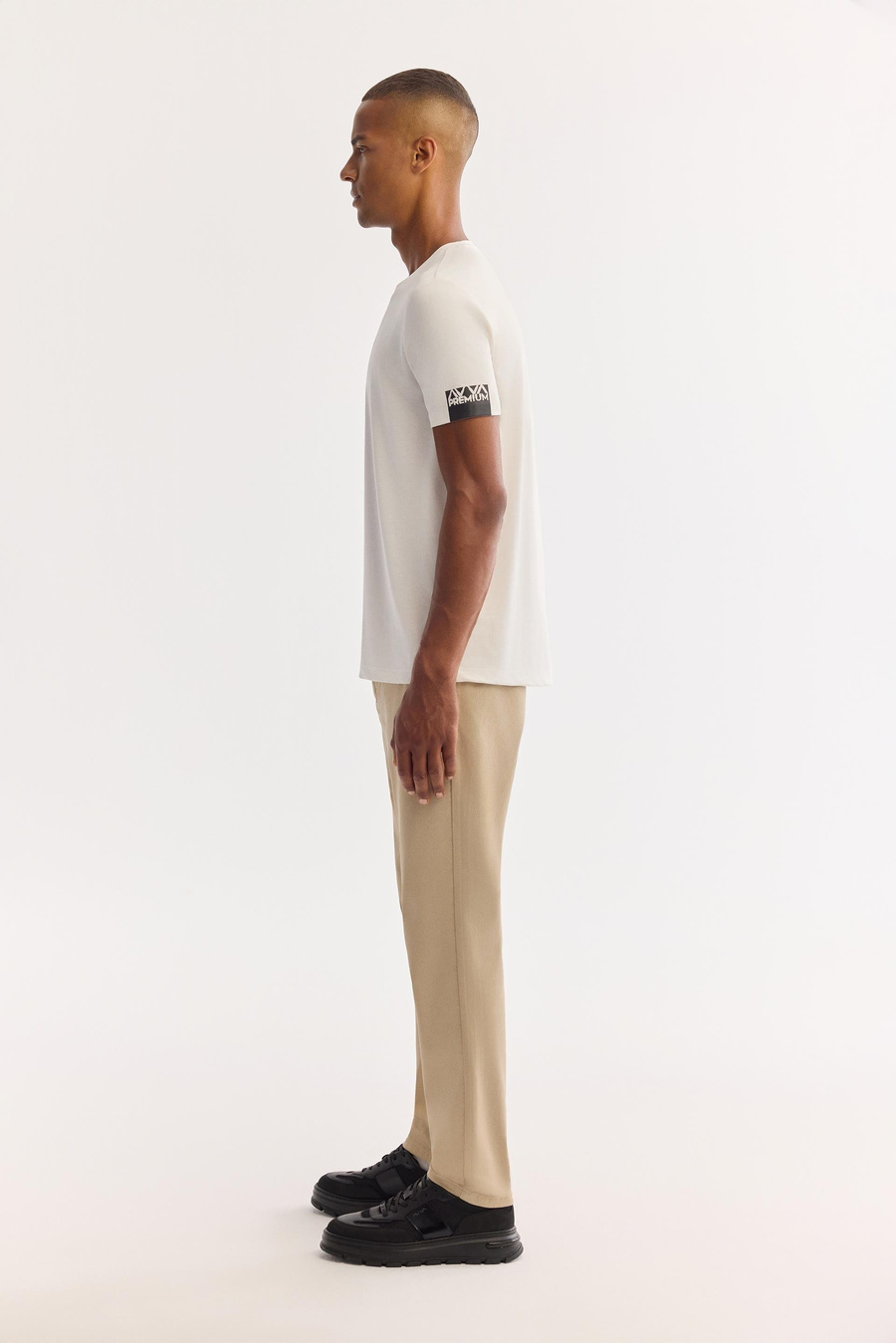 Ekru Bisiklet Yaka Kol Baskılı Cupra Süprem  T-Shirt