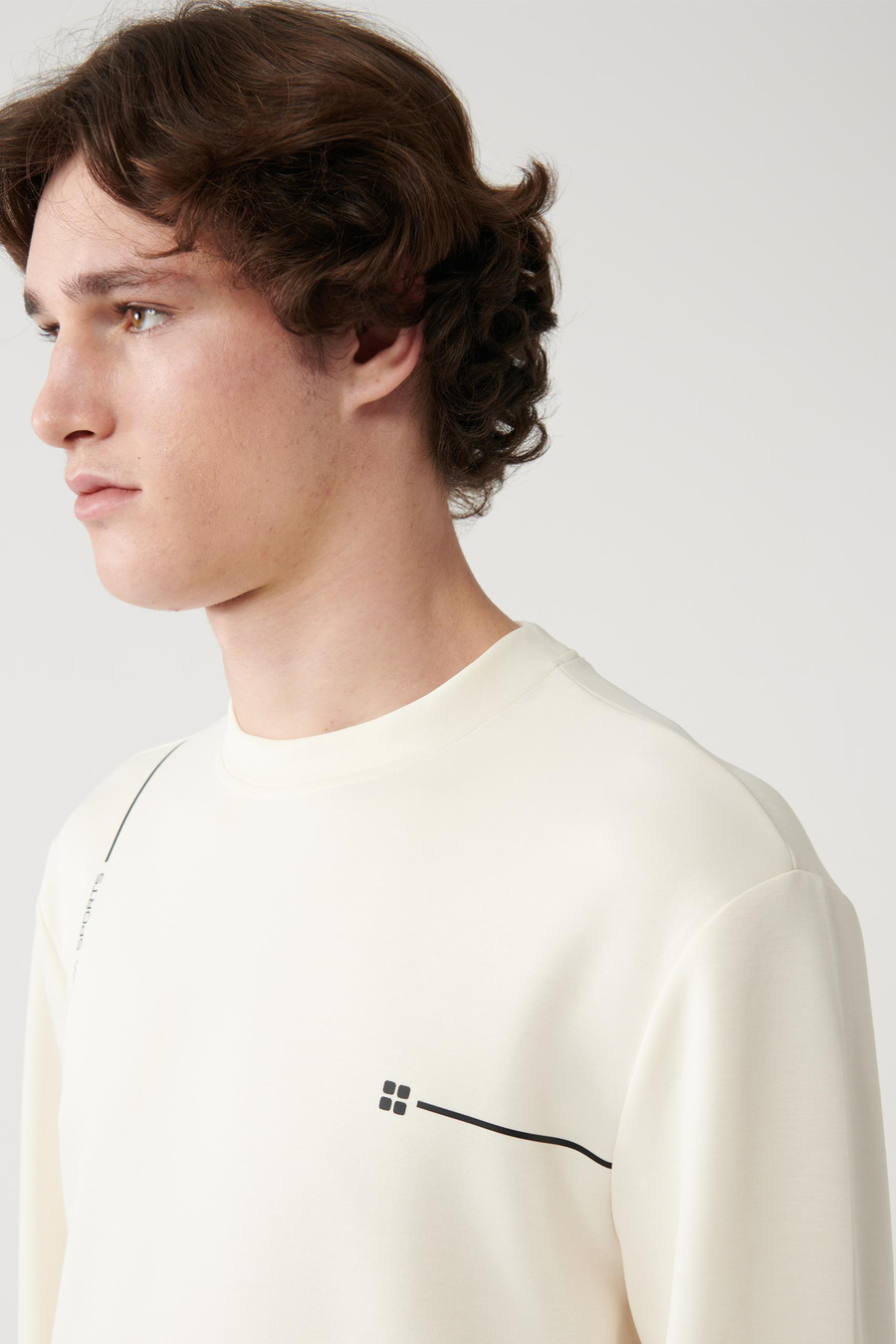 Ekru Soft Touch Bisiklet Yaka Baskılı Sweatshirt