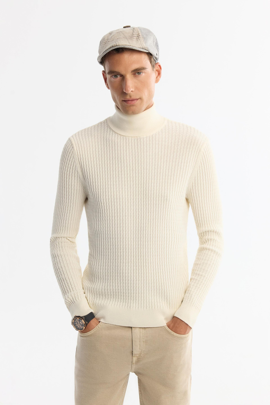 Ekru Tam Balıkçı Yaka Jakarlı Kazak