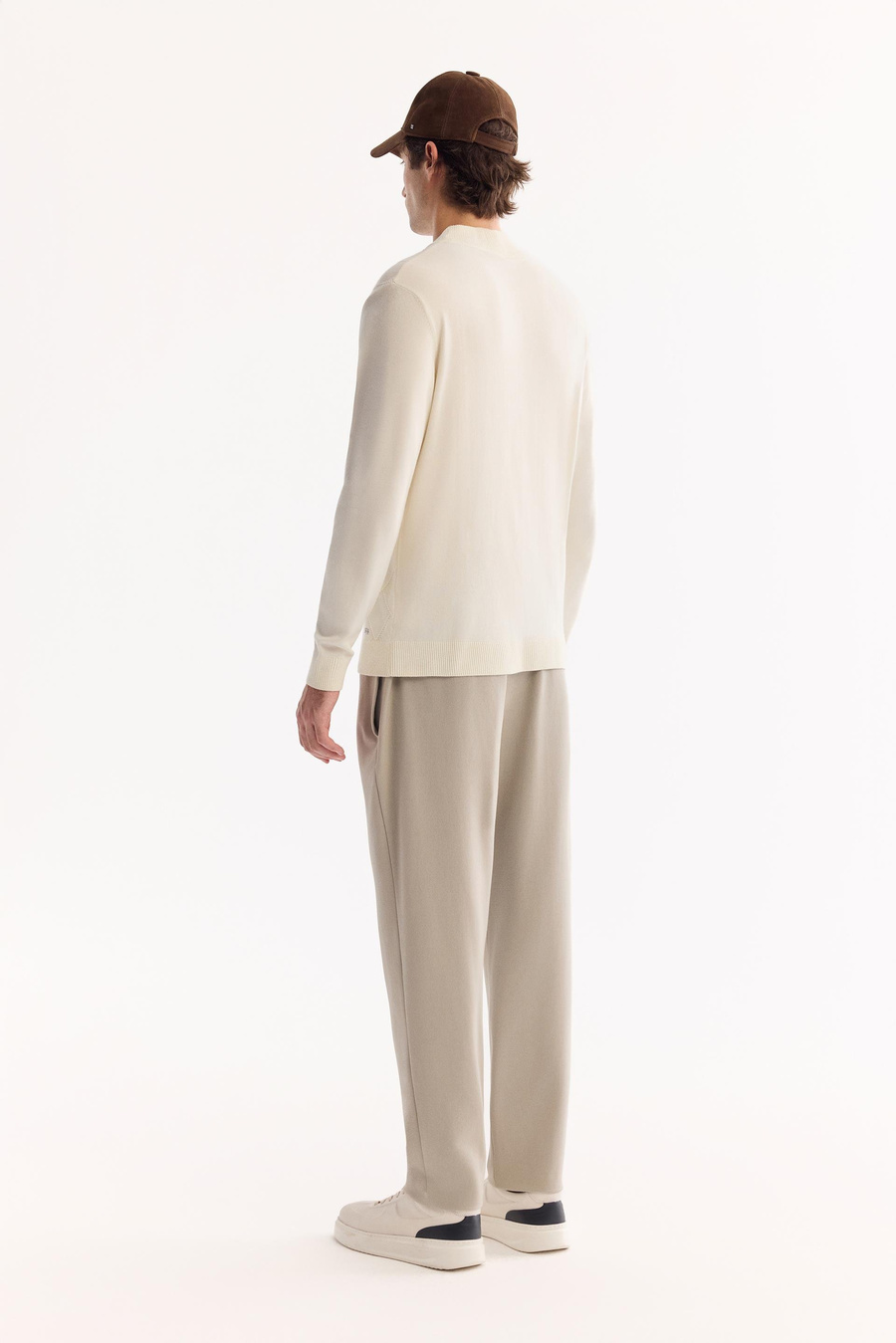 Ekru Yarım Balıkçı Yaka Ön Bedeni Jakarlı Shoft Touch Kazak