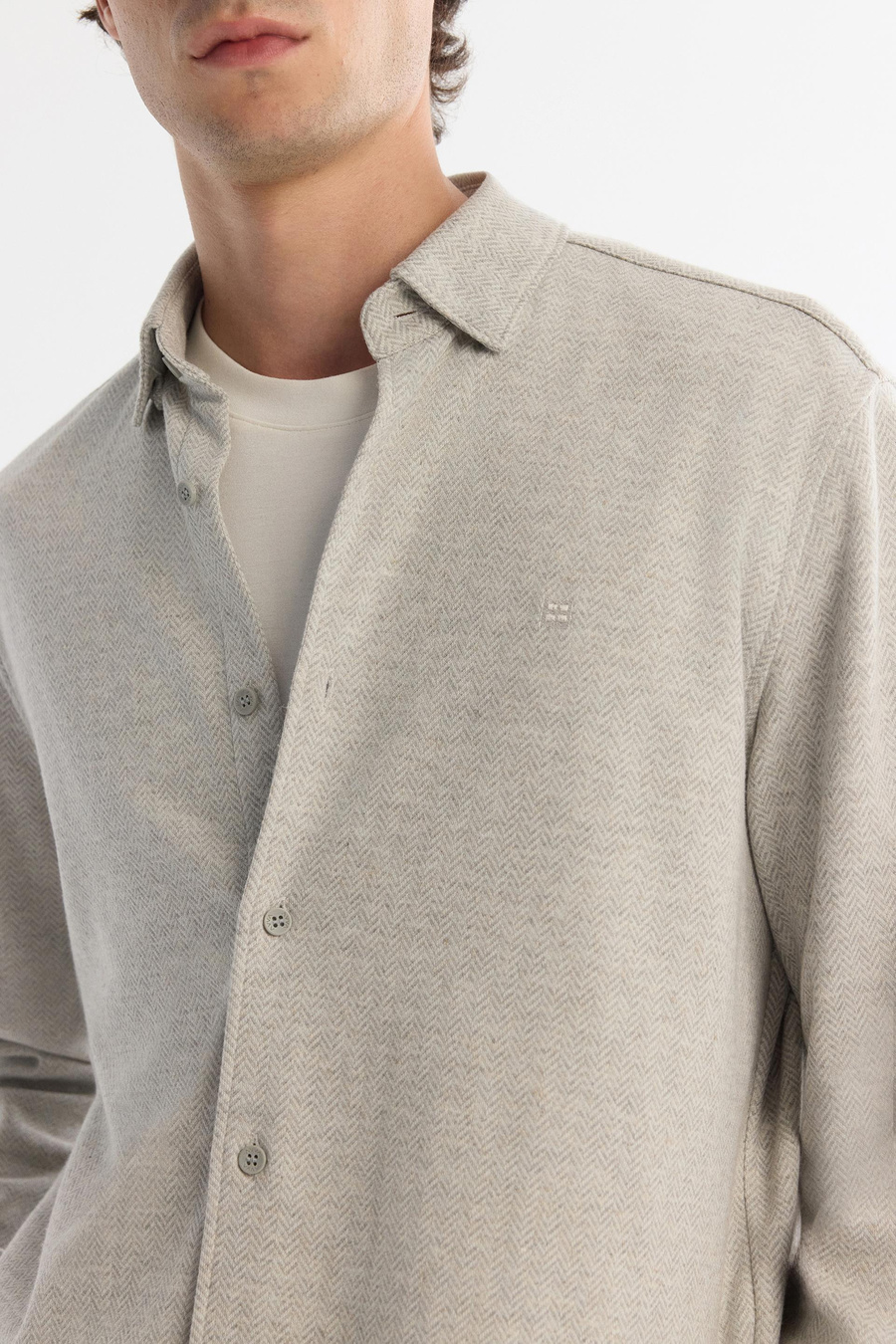 Gri Alttan Britli Yaka  Düğmeli Balıksırtı Örme Uzun Kol Comfort Fit Gömlek