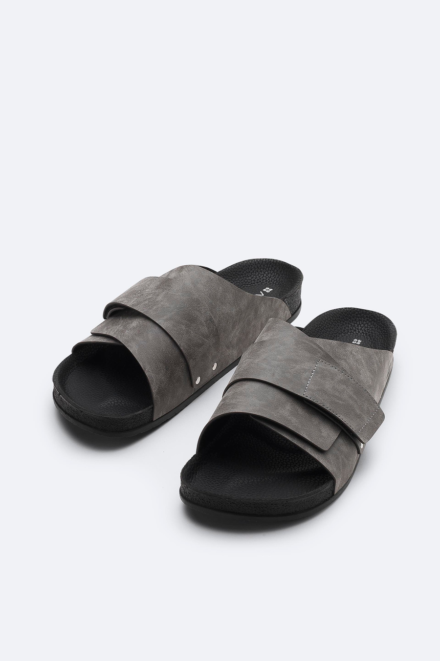 Gri Bantlı Sandalet