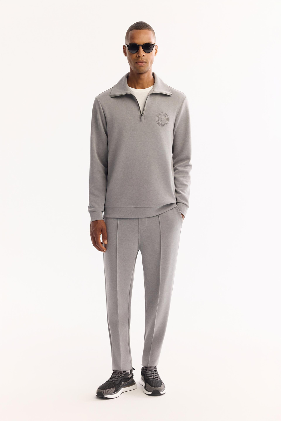 Gri Beli Lastikli Arka Gofre Baskılı  Bağcıklı Yandan Cepli Scuba