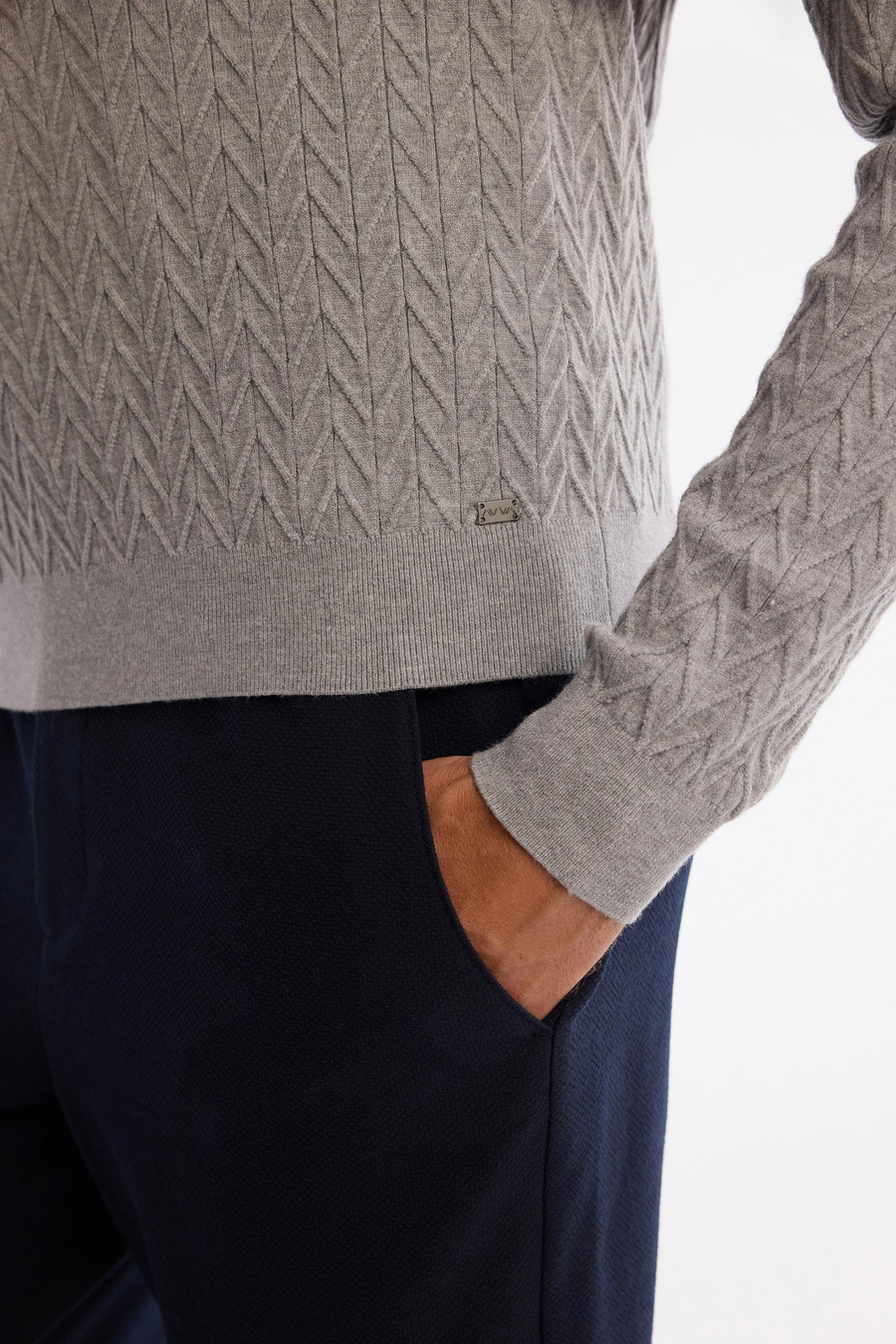 Gri Bisiklet Yaka Jakarlı Kazak