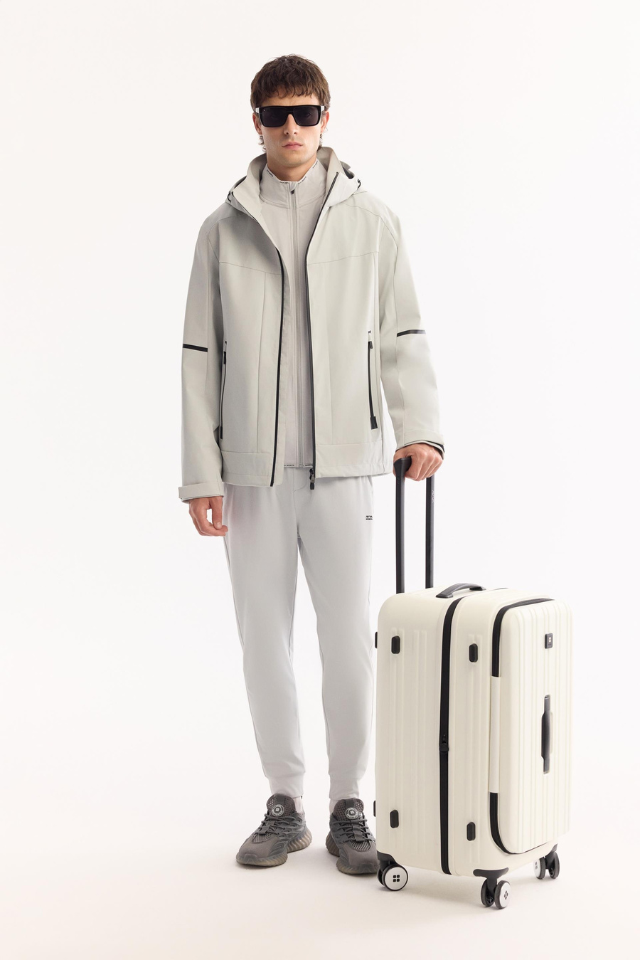 Gri İnce Dolumsuz Mont