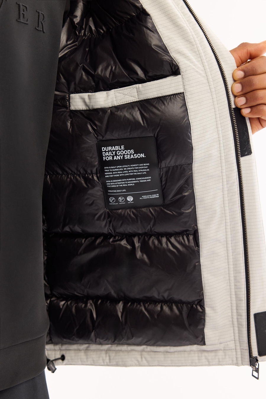 Gri Kapüşonlu Mont