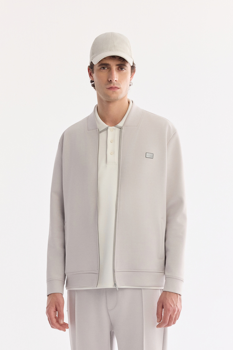 Gri Kare Yaka Fermuarlı Pamuklu Kolay Ütülenen Sweatshirt