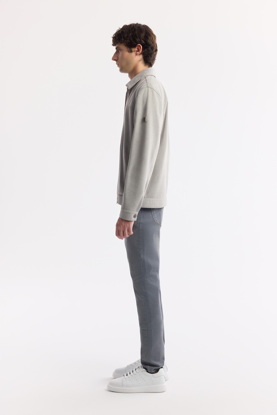 Gri Klasik Yaka Fermuarlı Süet Mont