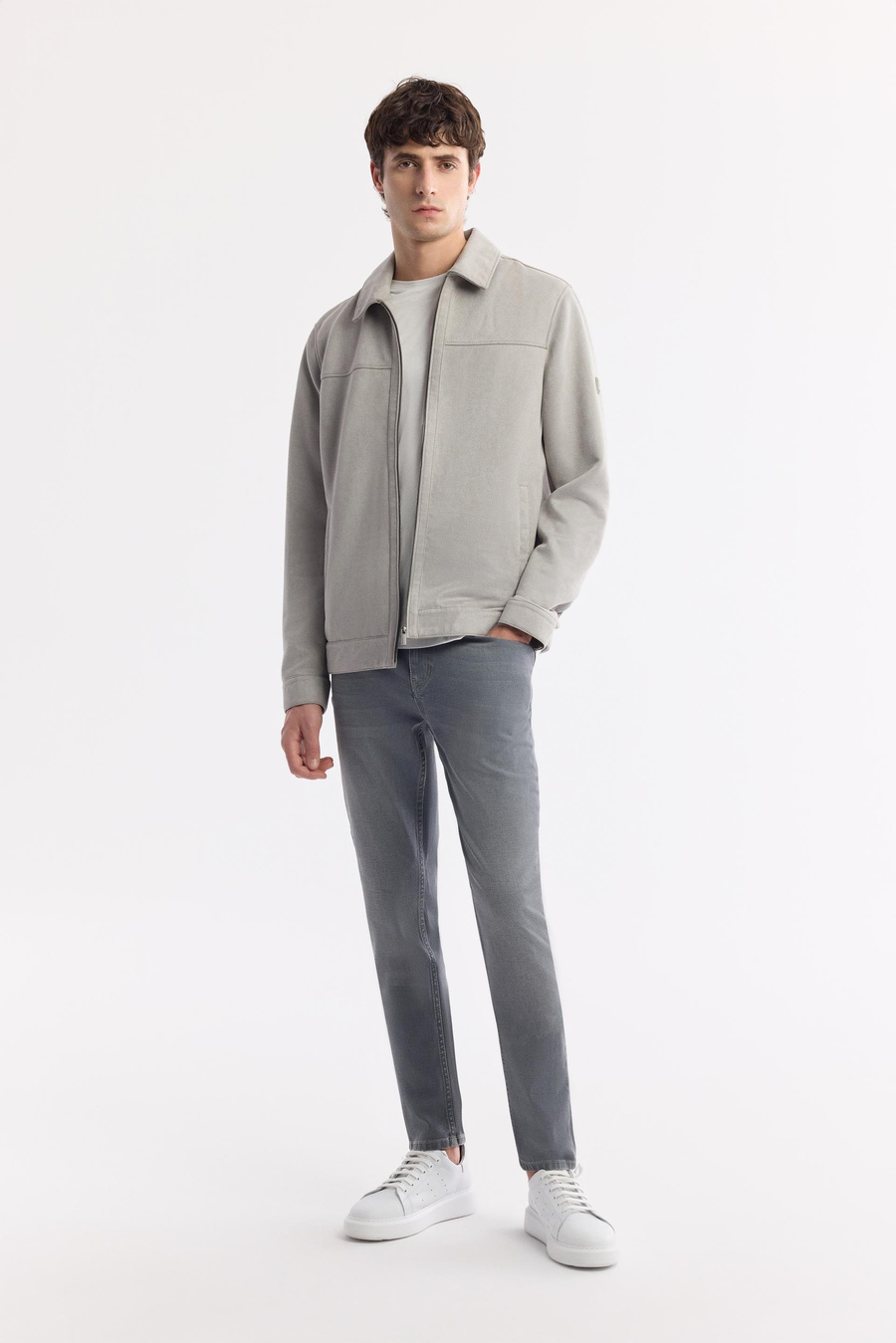 Gri Klasik Yaka Fermuarlı Süet Mont