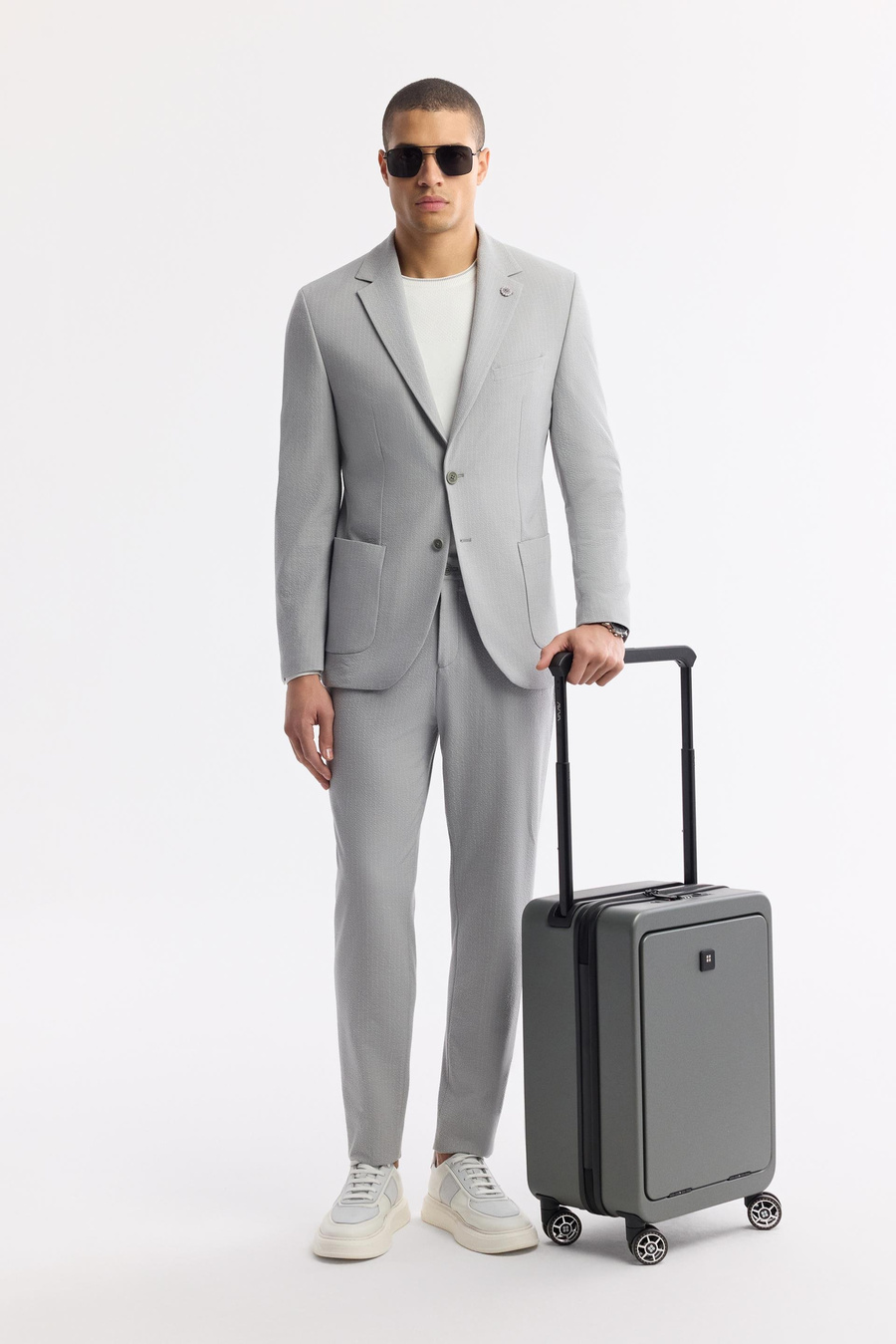 Gri Mono Yaka Torba Cepli Çift Yırtmaç Astarsız Çizgi Detaylı Dokulu Ceket