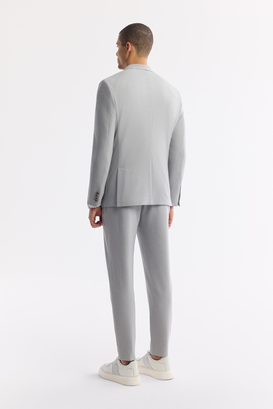 Gri Mono Yaka Torba Cepli Çift Yırtmaç Astarsız Çizgi Detaylı Dokulu Ceket