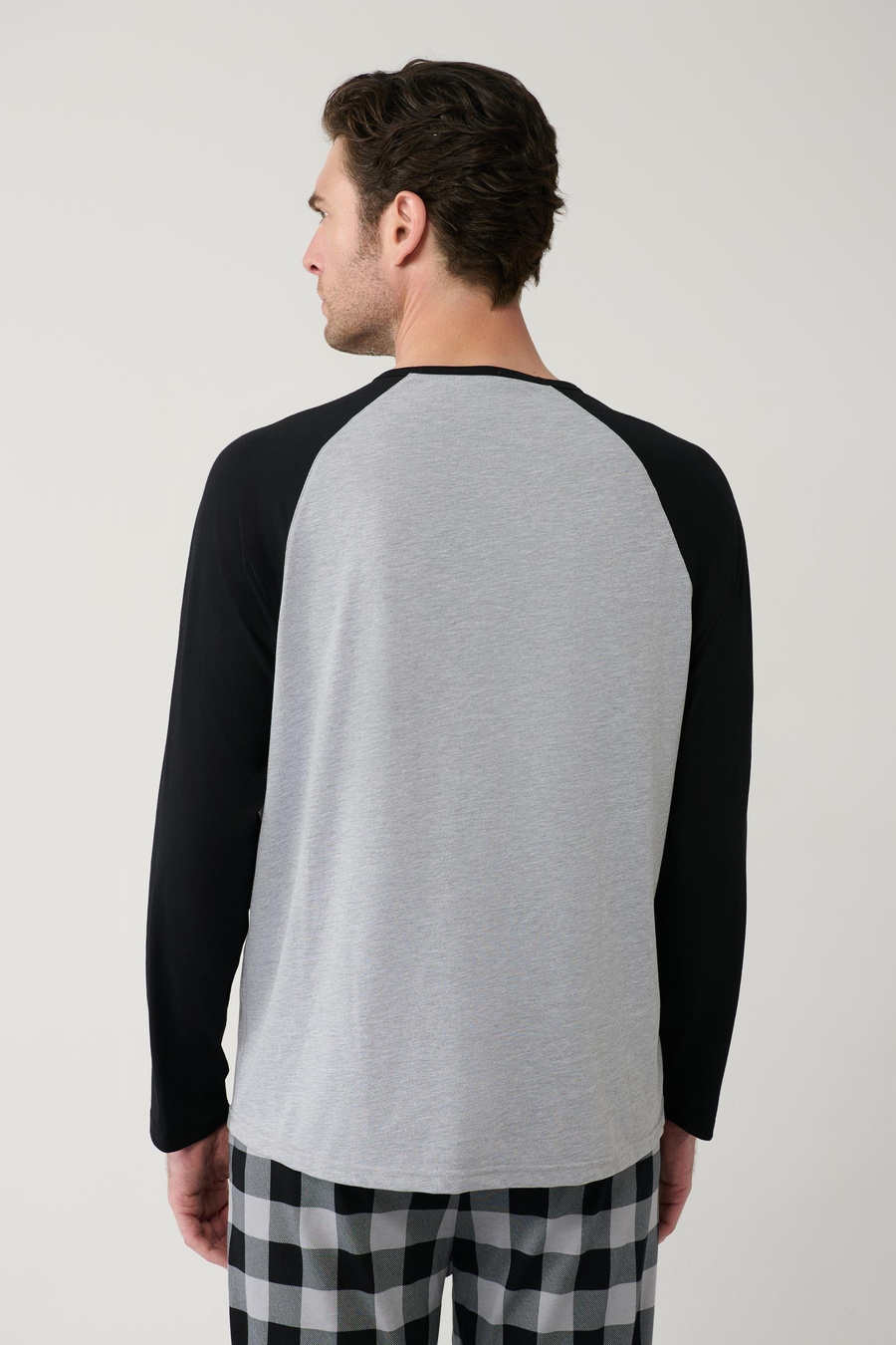 Gri Özel Kutulu Pijama Takımı Bisiklet Yaka Pamuklu Reglan Uzun Kollu