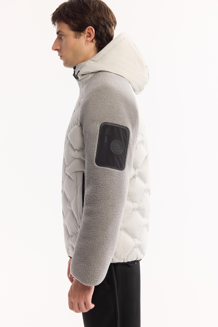 Gri Peluş Kapüşonlu Elyaf  Mont