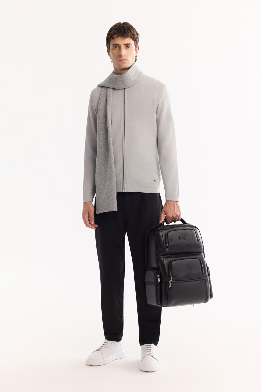 Gri Polo Yaka Tam Fermuarlı Desen Detaylı Rayon Hırka