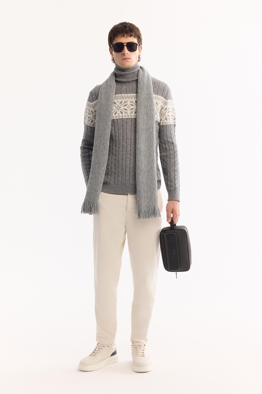 Gri Tam Balıkçı Yaka Saç Örgü Önü Blok Renkli Desenli Kalın Soft Touch Kazak