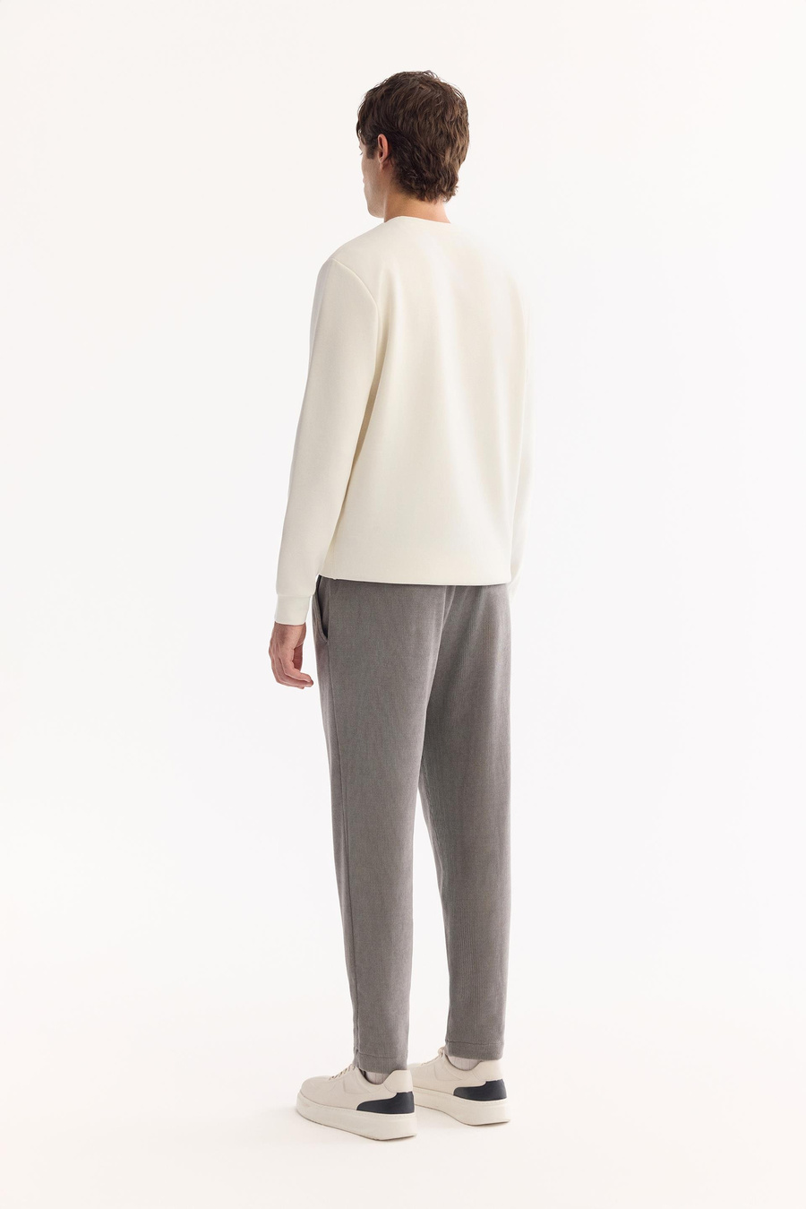 Gri Yanı Lastikli Kadife Relaxed Fit Pantolon