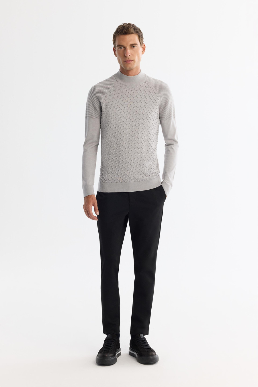 Gri Yarım Balıkçı Yaka Ön Bedeni Jakarlı Kazak