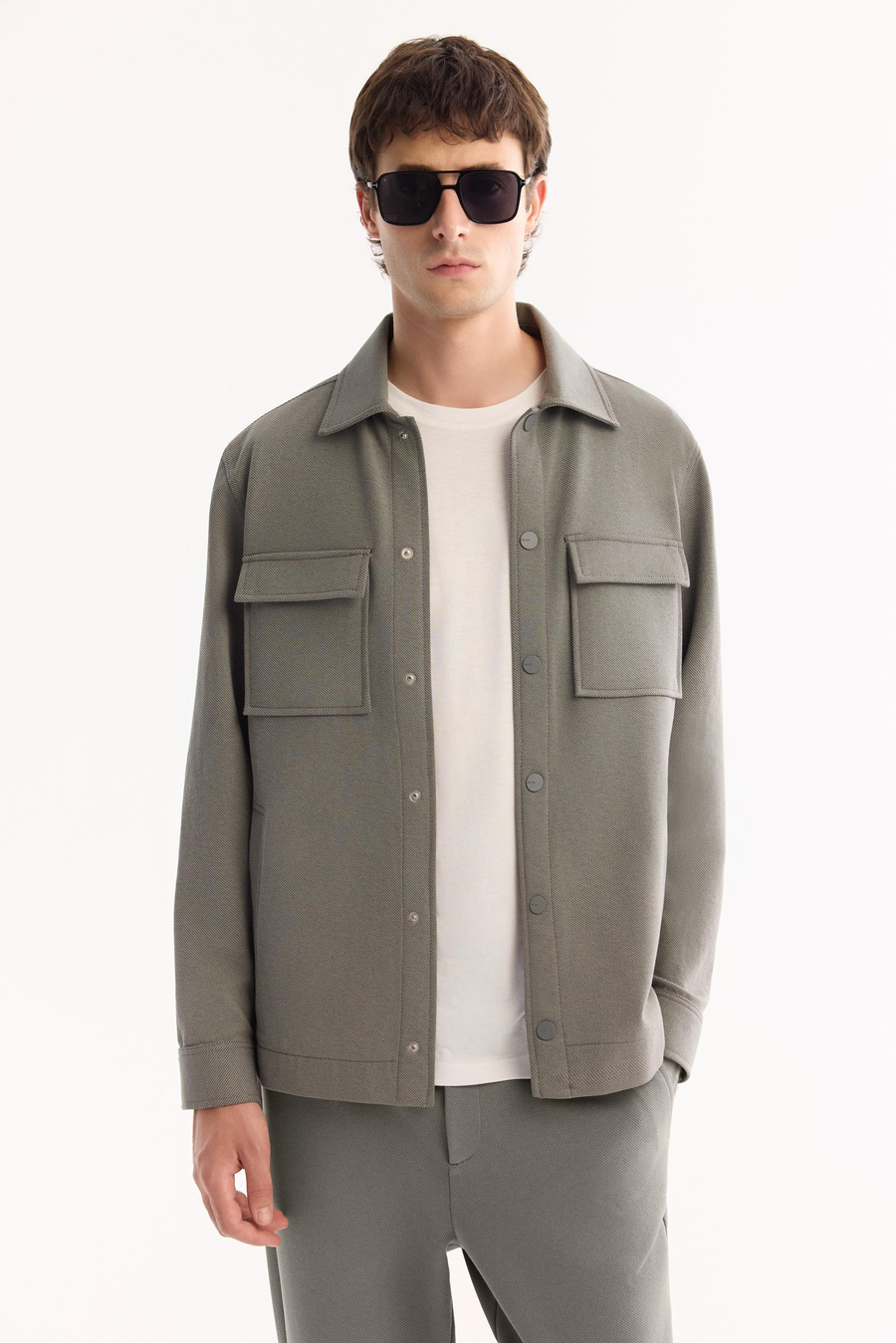 Gri-Yeşil Klasik Yaka Diyagonel Çift Cep Kapaklı Örme Gömlek Ceket
