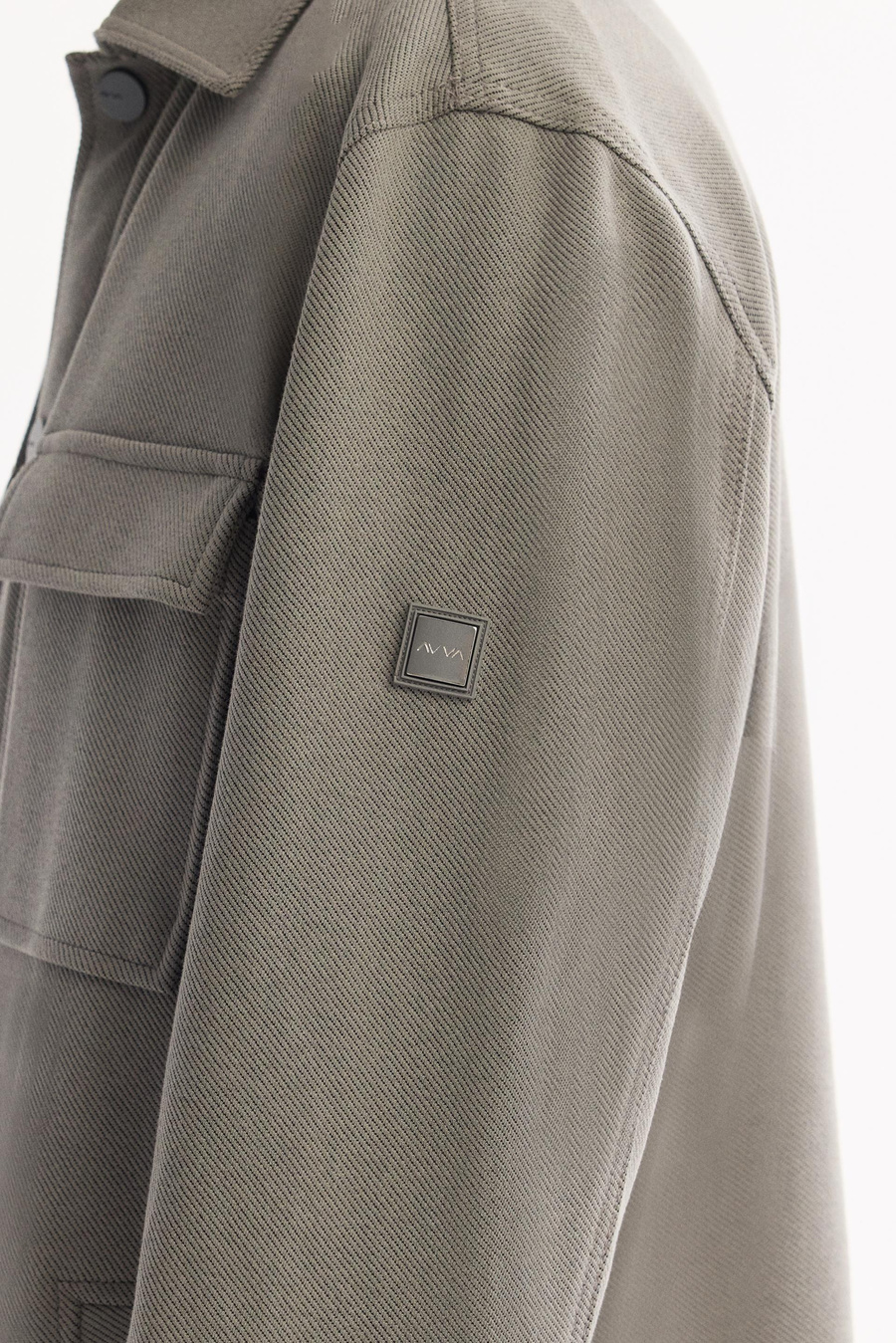 Gri-Yeşil Klasik Yaka Diyagonel Çift Cep Kapaklı Örme Gömlek Ceket