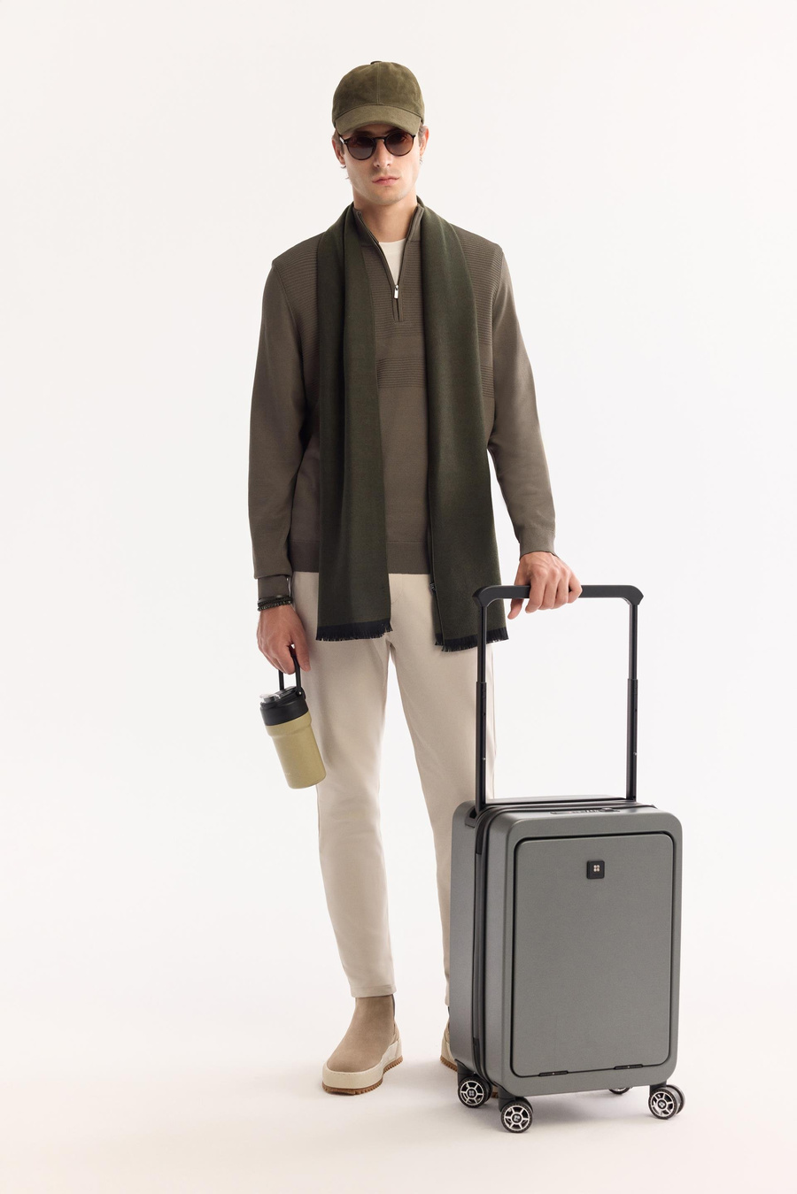 Haki Dik Yaka Fermuarlı Bekletme Detaylı Rayon Kazak