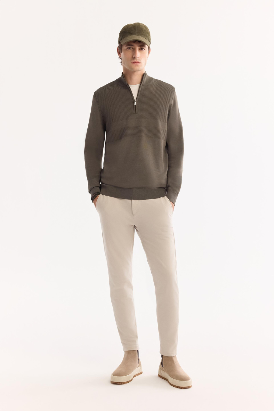 Haki Dik Yaka Fermuarlı Bekletme Detaylı Rayon Kazak