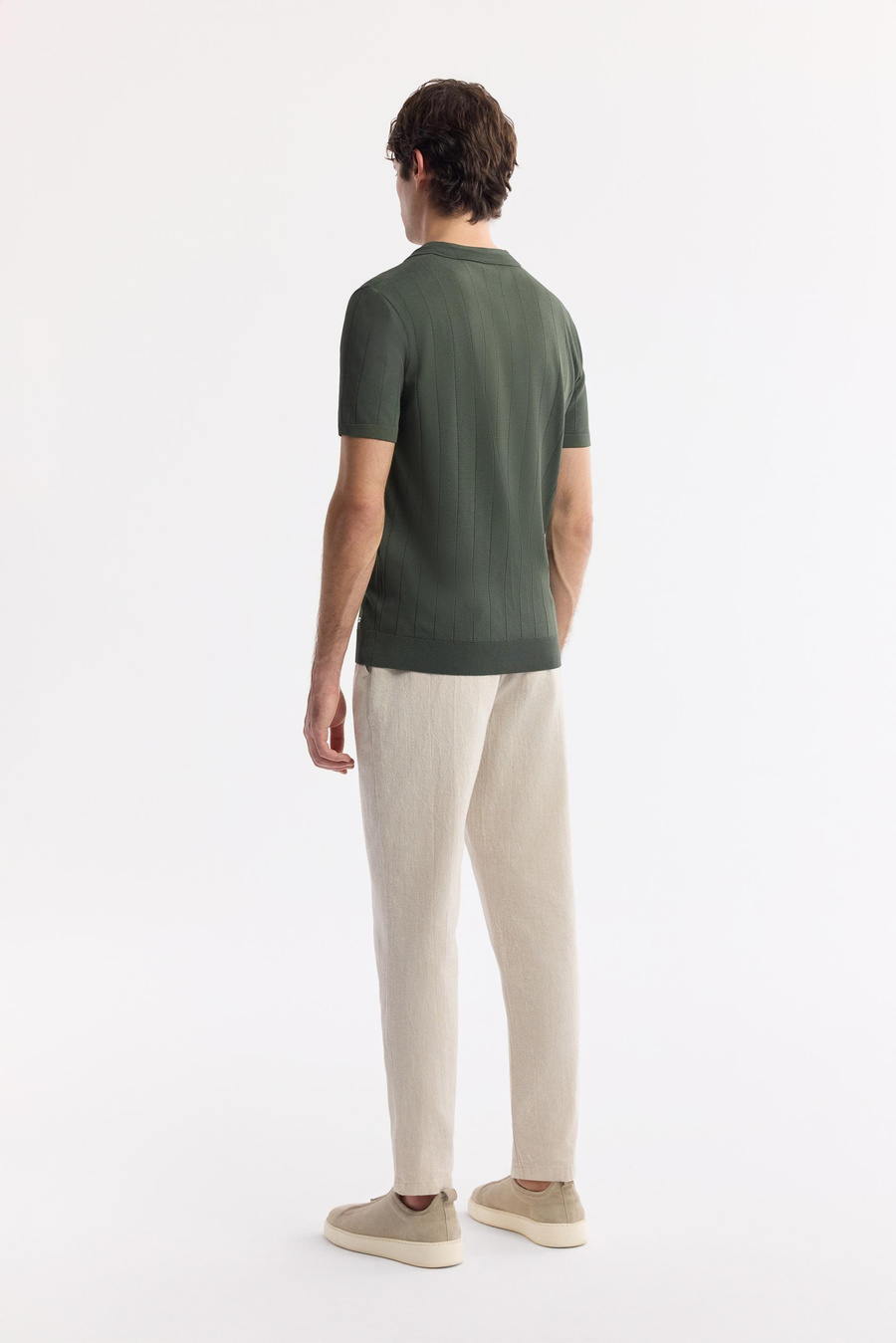 Haki Düğmesiz Polo Yaka Boyuna Ajur Desenli Rayon Triko T-shirt