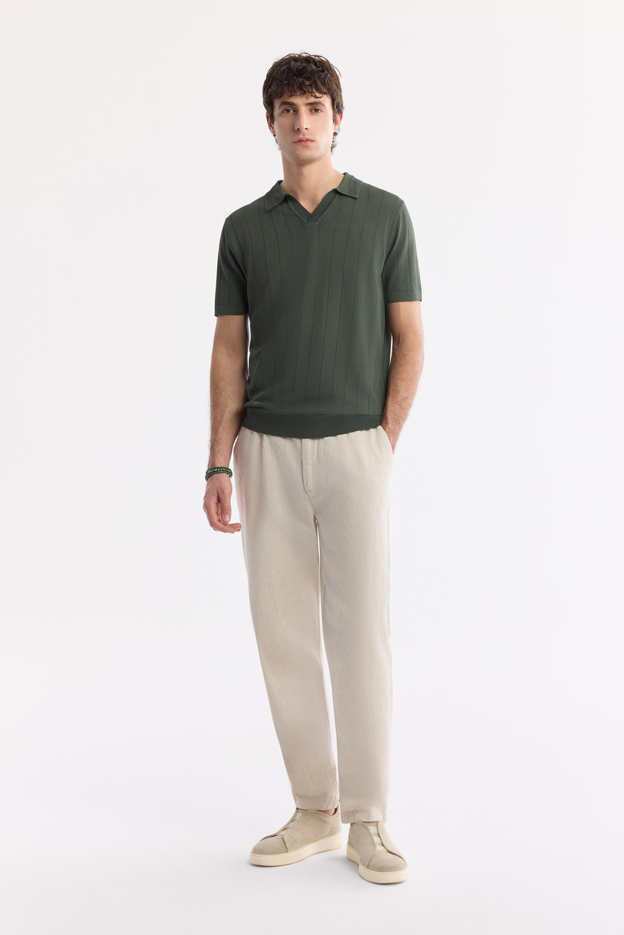 Haki Düğmesiz Polo Yaka Boyuna Ajur Desenli Rayon Triko T-shirt