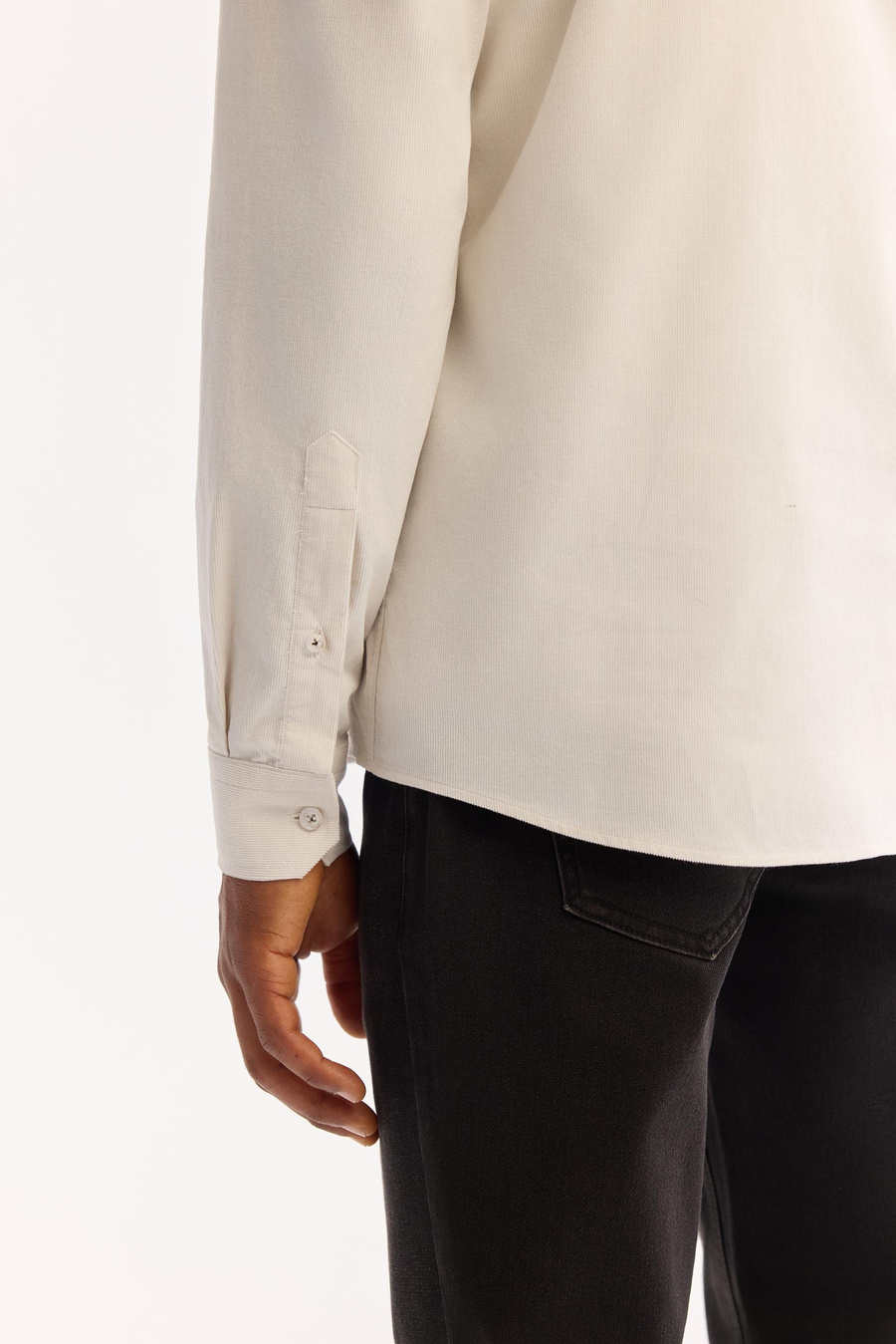 Kırık Beyaz Düğmeli Yaka Fitilli Kadife Pamuklu Regular Fit Gömlek