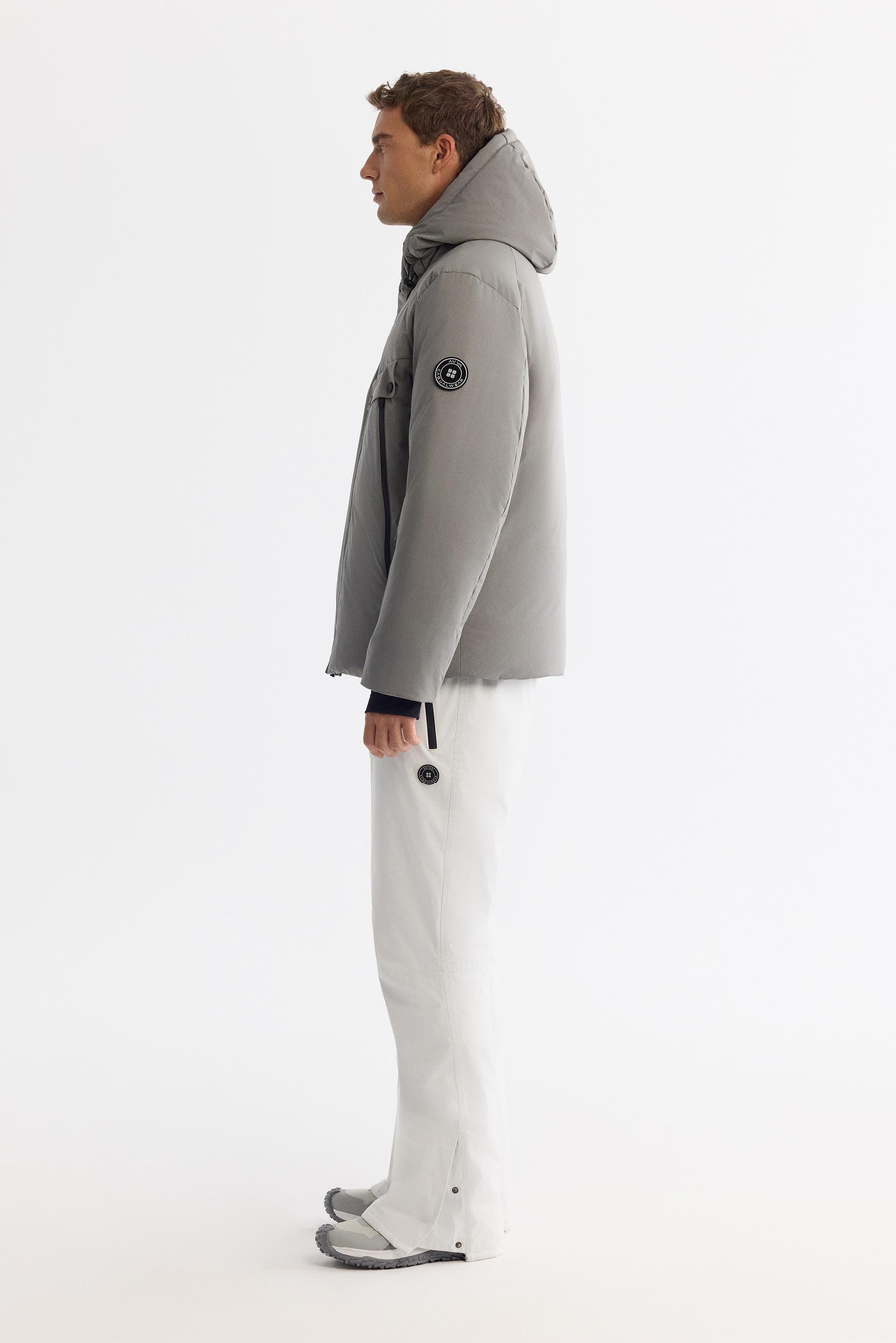 Koyu Gri Kapüşonlu Yaka Taşıma Askılı Rüzgar Geçirmez Kaz Tüyü Mont