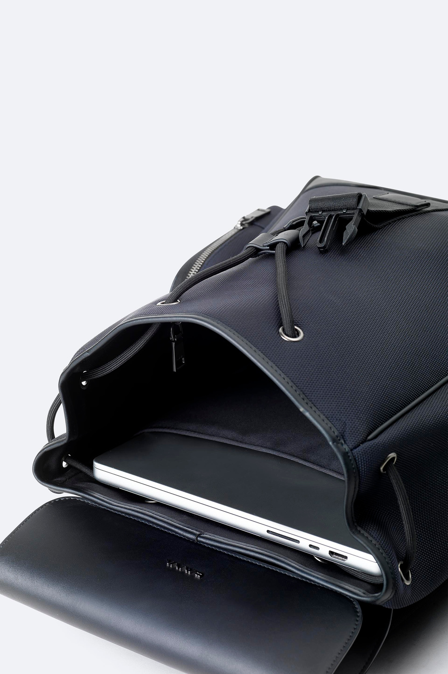 Koyu Lacivert Sırt Çantası