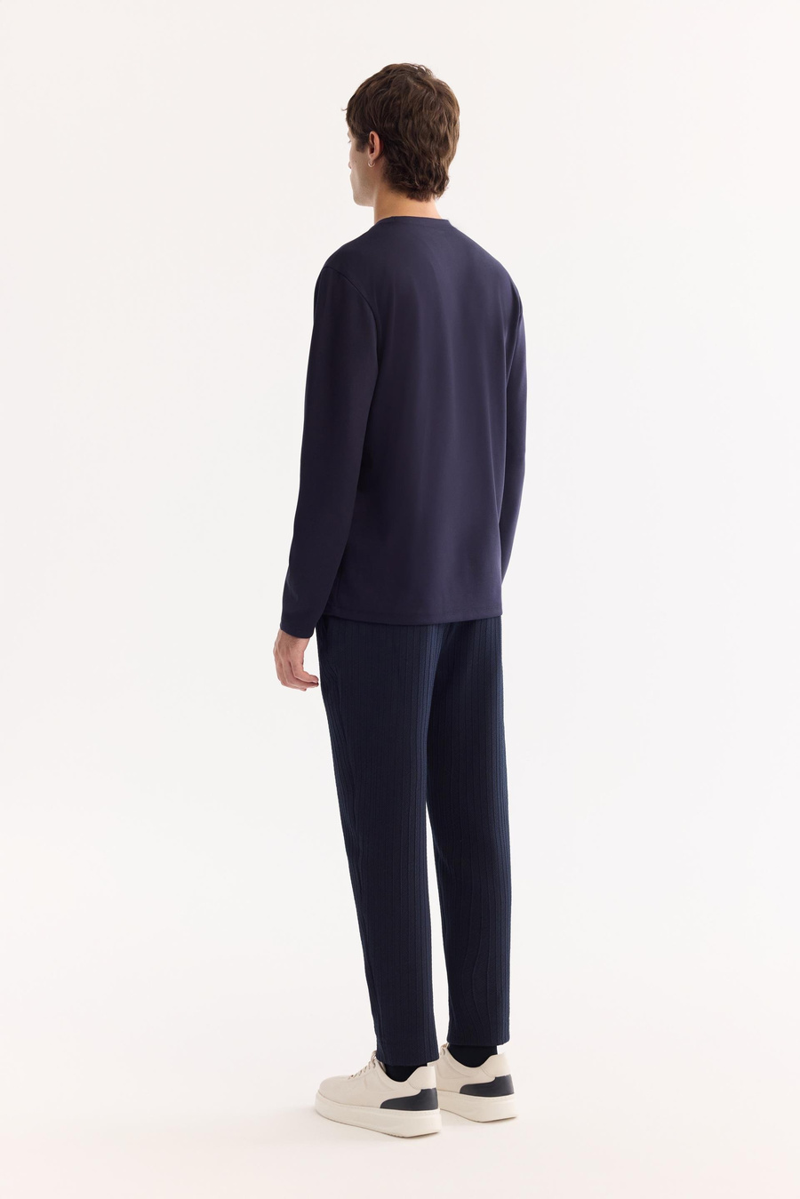 Lacivert Bisiklet Yaka Göğüs Enjeksiyon Baskılı Uzun Kol Tshırt