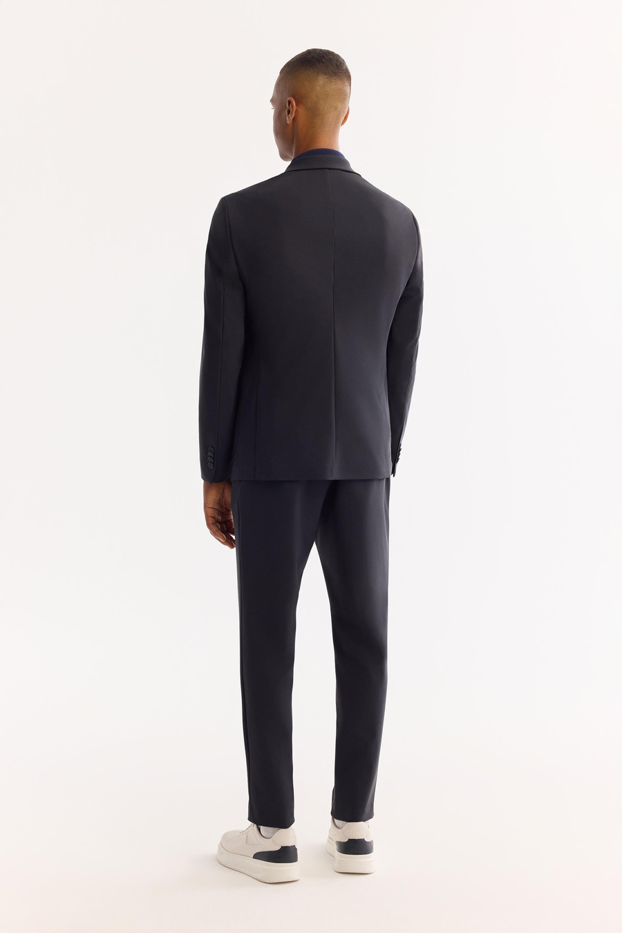 Lacivert Mono Yaka Çift Yırtmaç Astarsız Kapaklı Cepli Bi-Stretch Teknik Kumaş Ceket