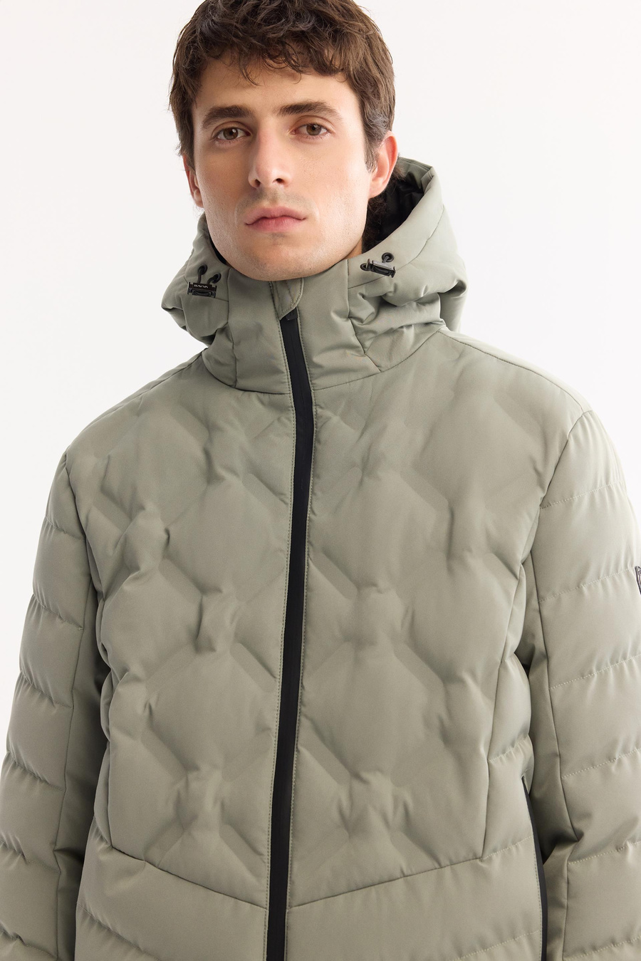 Nil Yeşili Kapüşonlu Kapitone Detaylı Yapıştırma Mont