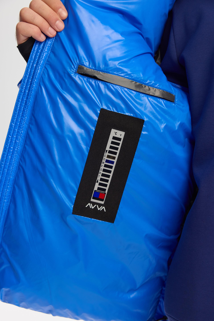 Saks Kapüşonlu Yaka Rüzgar Geçirmez Taşıma Askılı Mont