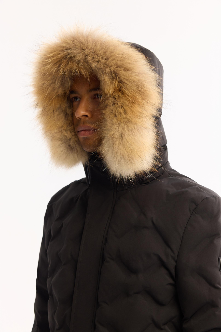 Siyah 100% Rakun Kürklü Kapüşonlu Kaz Tüyü Mont