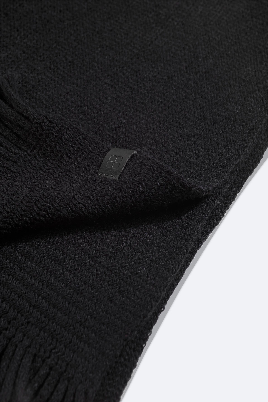 Siyah Basic Püsküllü Şal