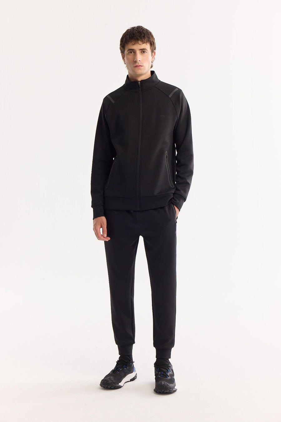 Siyah Bel Lastikli Yan Cep Fermuar Fleksi Baskılı Regular Jogger