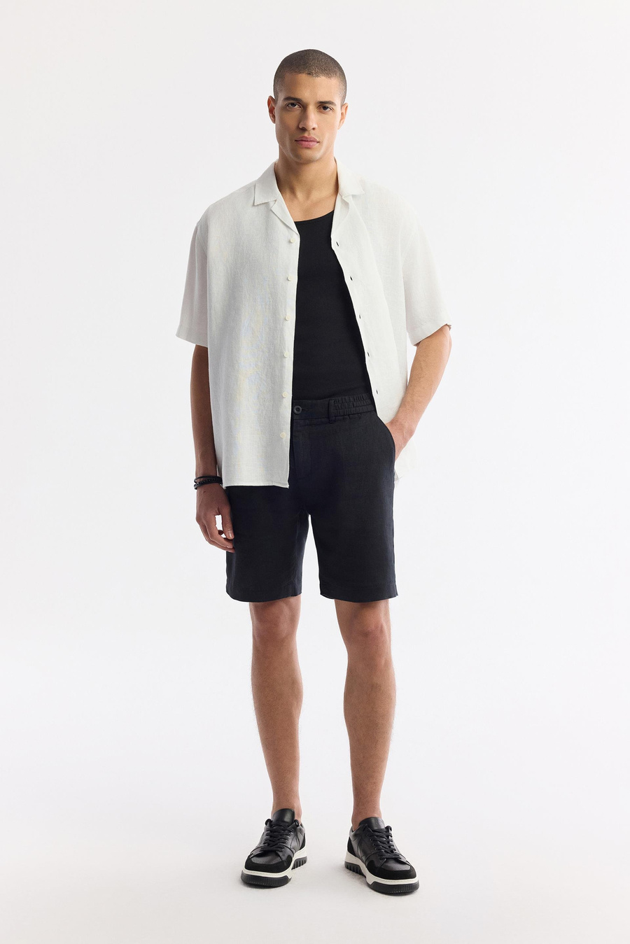 Siyah Beli Lastikli %100 Keten Assos Relaxed Fit Şort