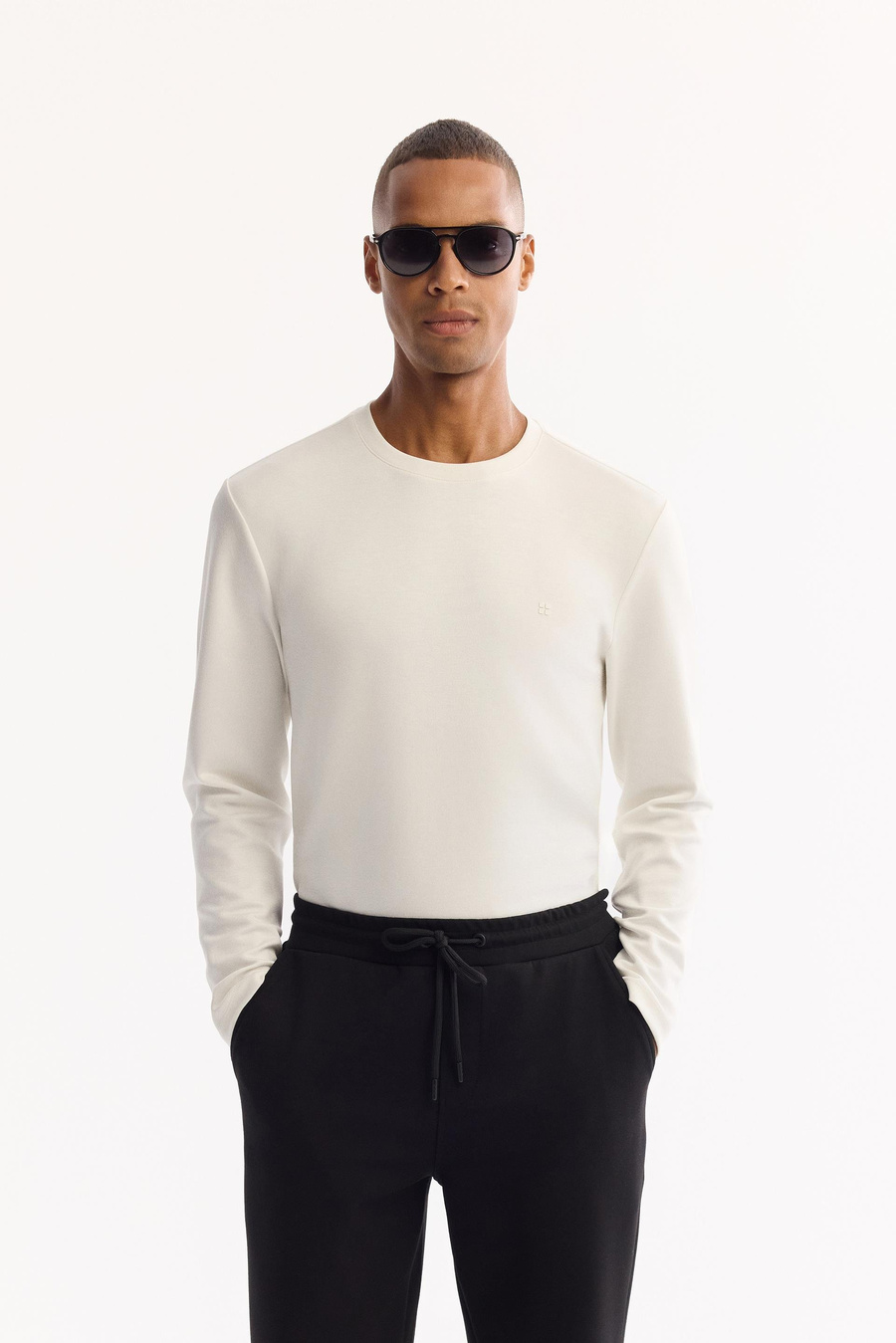 Siyah Beli Lastikli Bağcıklı Yandan Cepli Nervürlü İnterlok Jogger