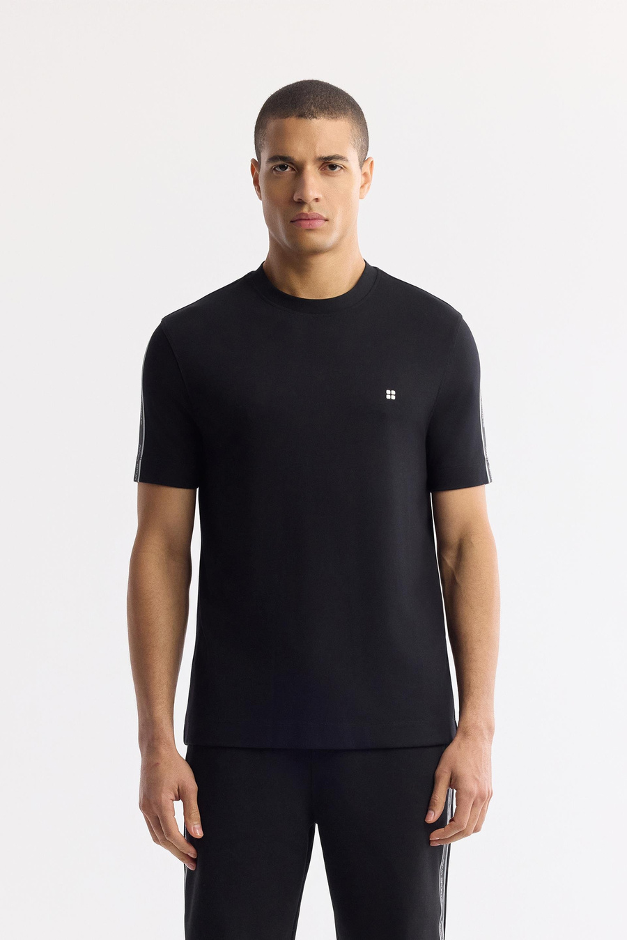 Siyah Bisiklet Yaka Baskı Detaylı İnterlok T-Shirt