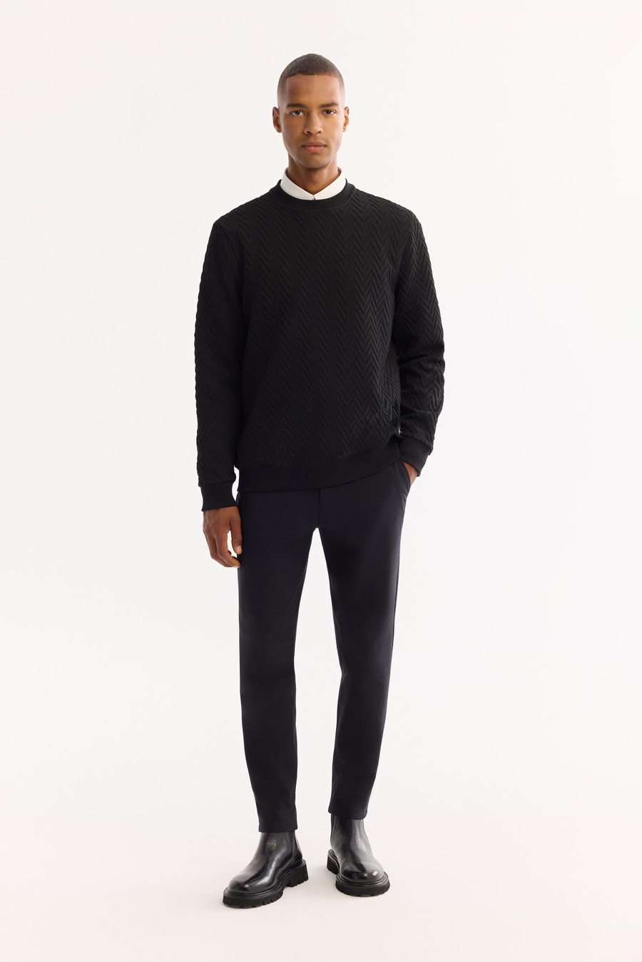 Siyah Bisiklet Yaka Çizgili Jakarlı Sweatshirt