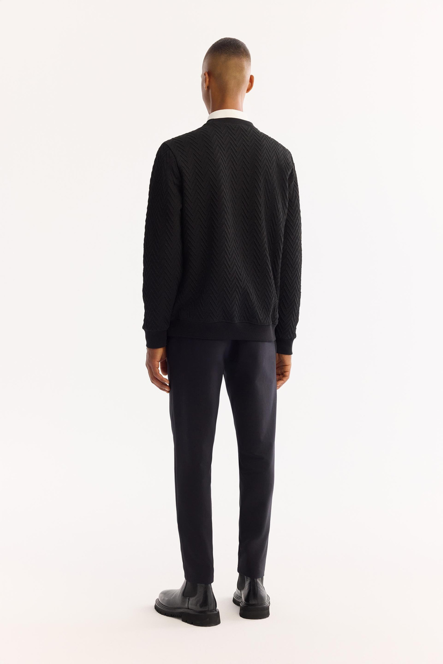 Siyah Bisiklet Yaka Çizgili Jakarlı Sweatshirt