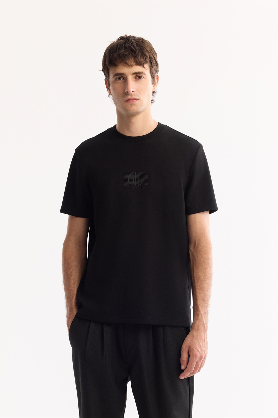 Siyah Bisiklet Yaka Enjeksiyon Baskılı İnterlok T-Shirt