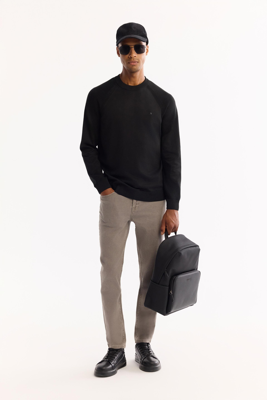 Siyah Bisiklet Yaka Kolları Fitil Örgü Detaylı Kazak